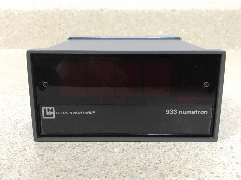 Leeds & Northrup 933 part 025615 Numatron Digitial Indicator NEW