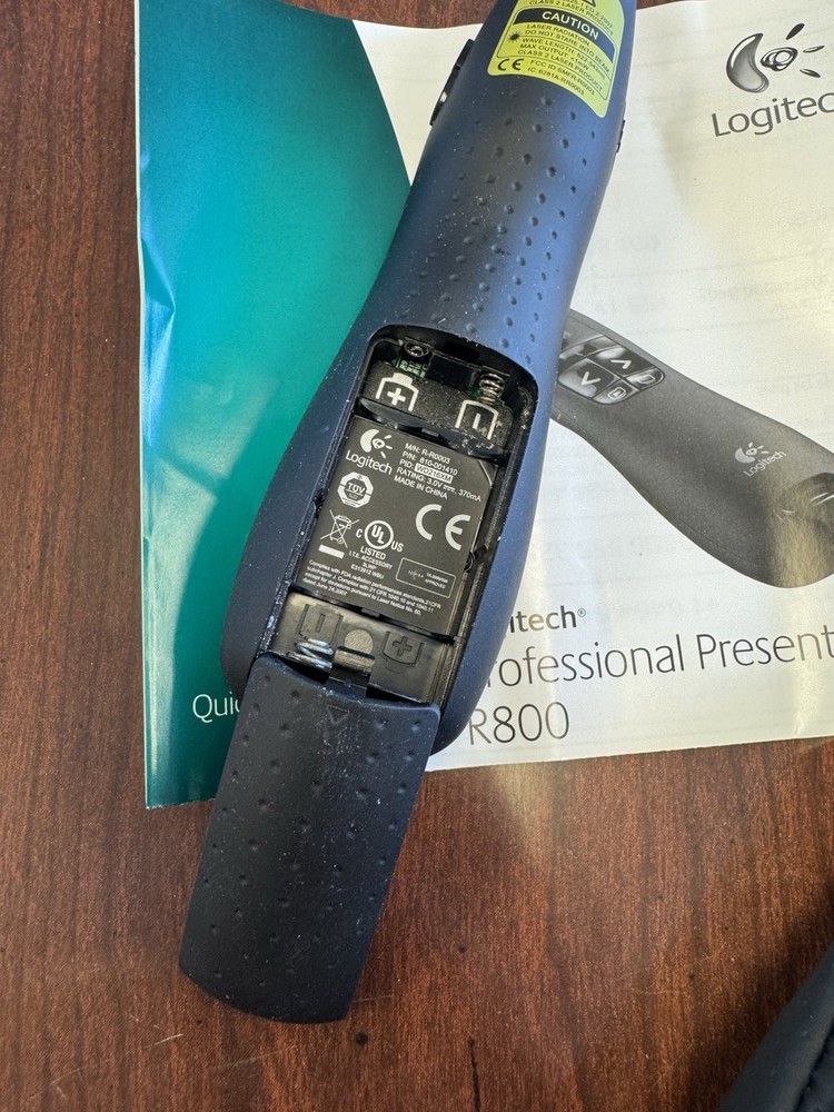 Logitech Wireless Presenter R400 With Case And Instructions TESTED