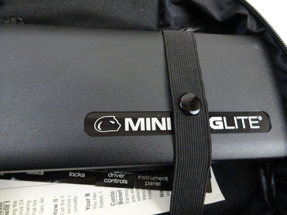 Mercury 2000 Sable First Aid Kit Emergency Flashlight Black Canvas Case Maglite