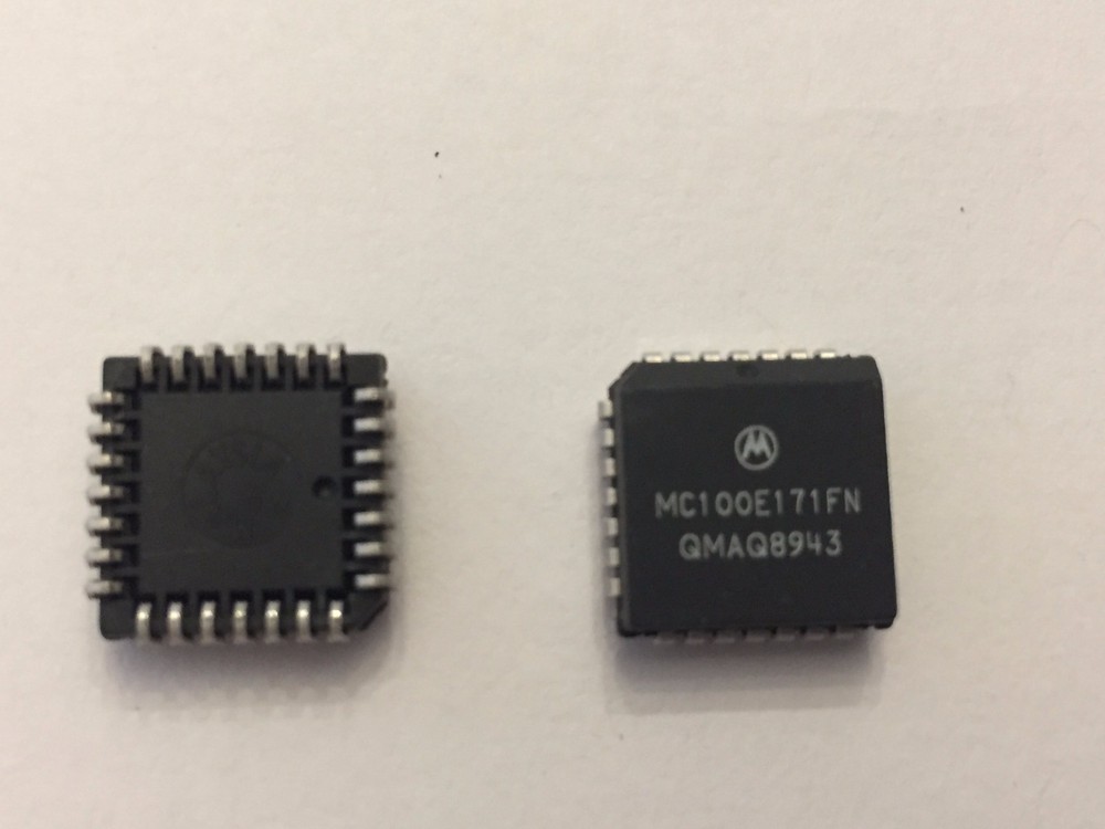 MC100E171FN Motorola NEW!