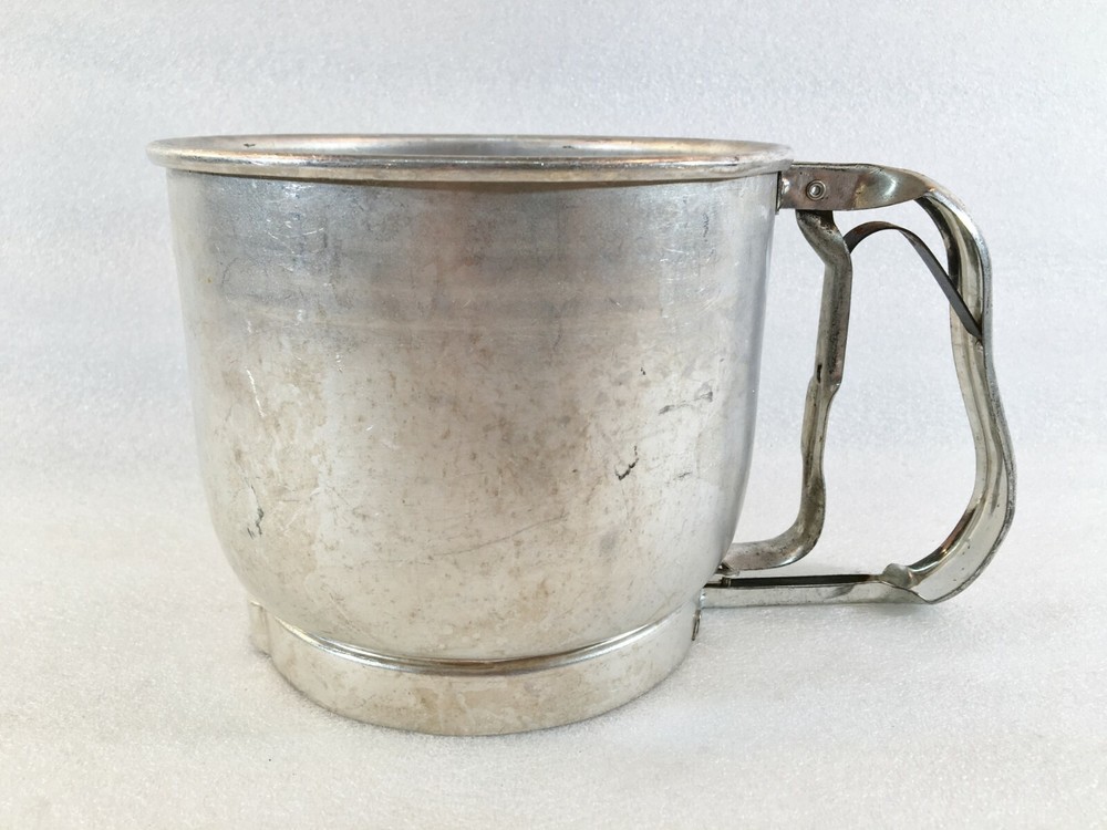 Vintage FOLEY 5 Cup Sifter