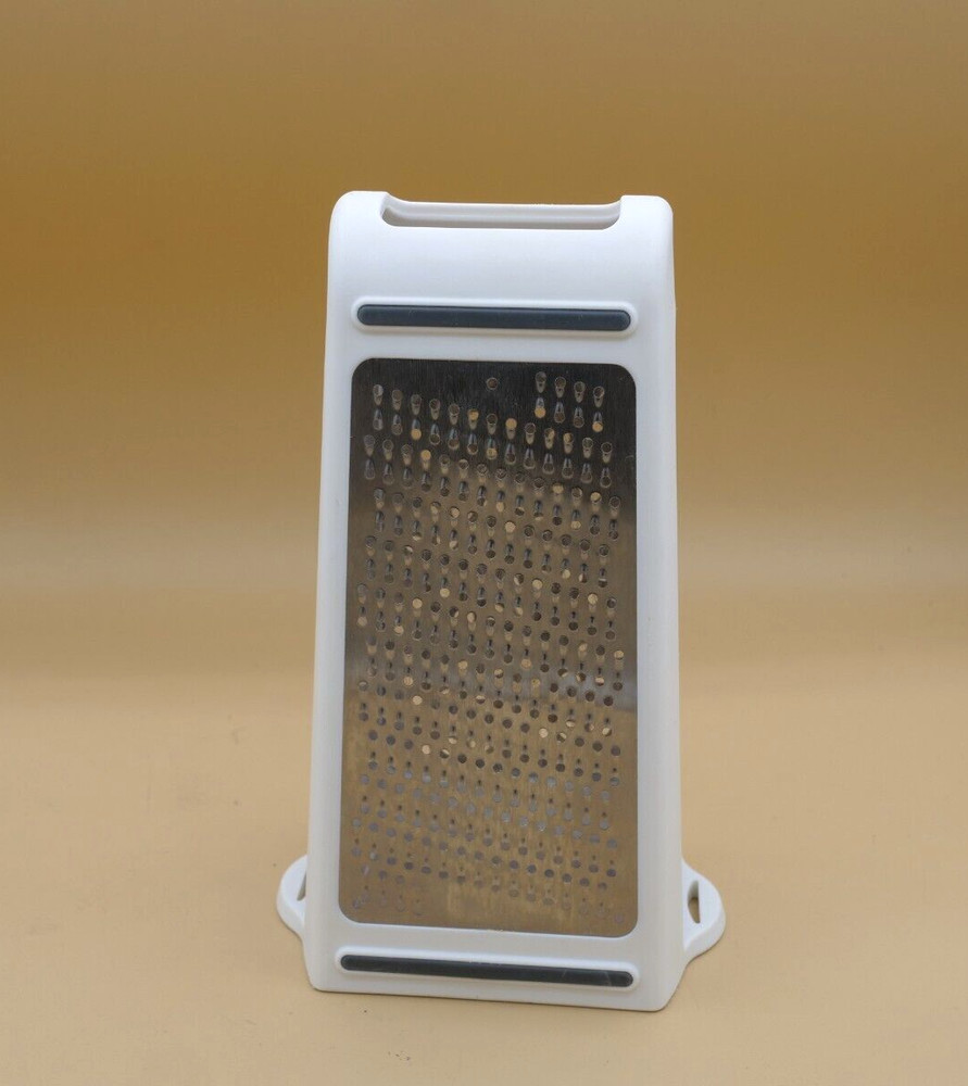 USED Dual-Function Grater and Measuring Tool by Progressive Prep