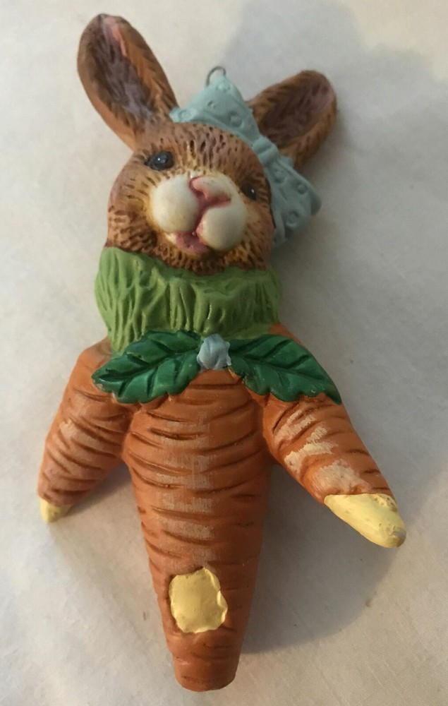 2 Ceramic Bunny Rabbits Dressed as Vegetables w Hanging Hook Excellent