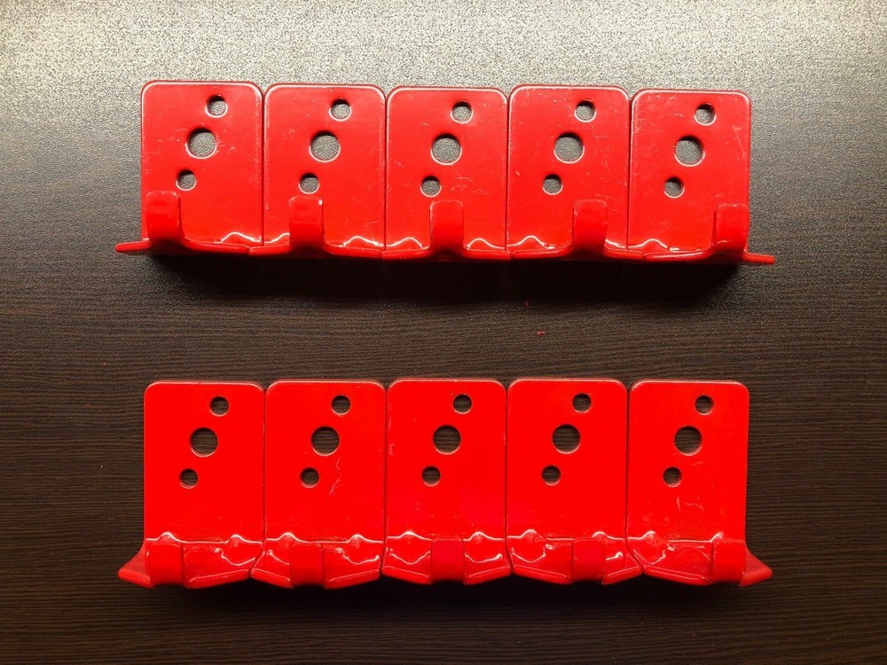 10 LOT NEW HOOK STYLE WALL MOUNT 5lb. SIZE FIRE EXTINGUISHER BRACKET UNIVERSAL