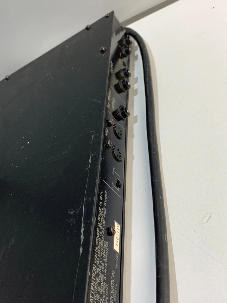 Yamaha EMP700 Stereo Multi Effect Processor Rackmount