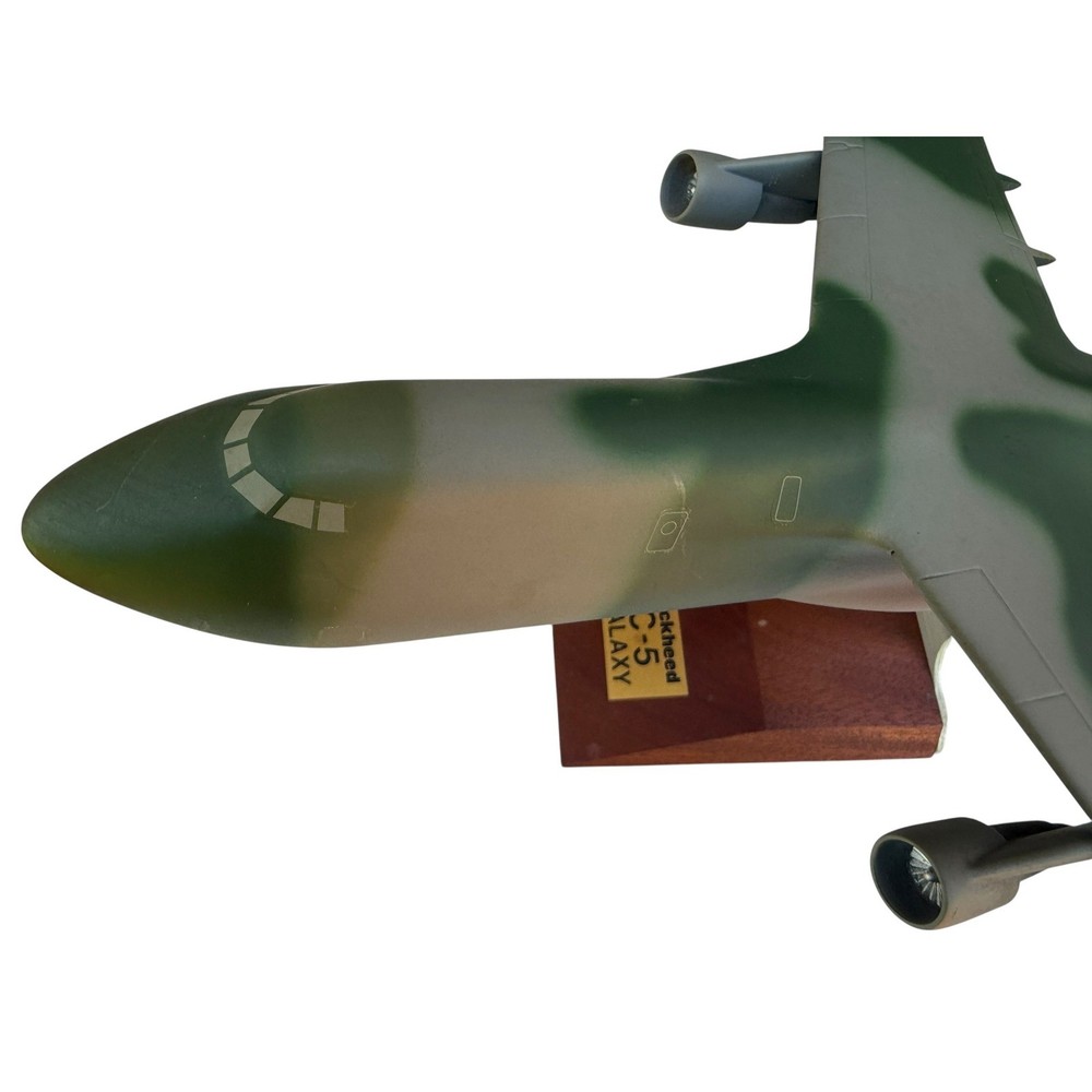 Lockheed C-5 Galaxy USAF MAC Space Models Display Airplane