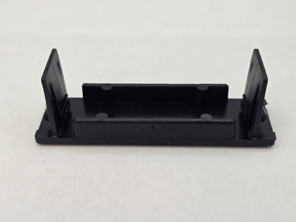 20Pc Liebert Snap In Panel Blank Filler Plate 2-1/2" x 1" Panelboard Accessory
