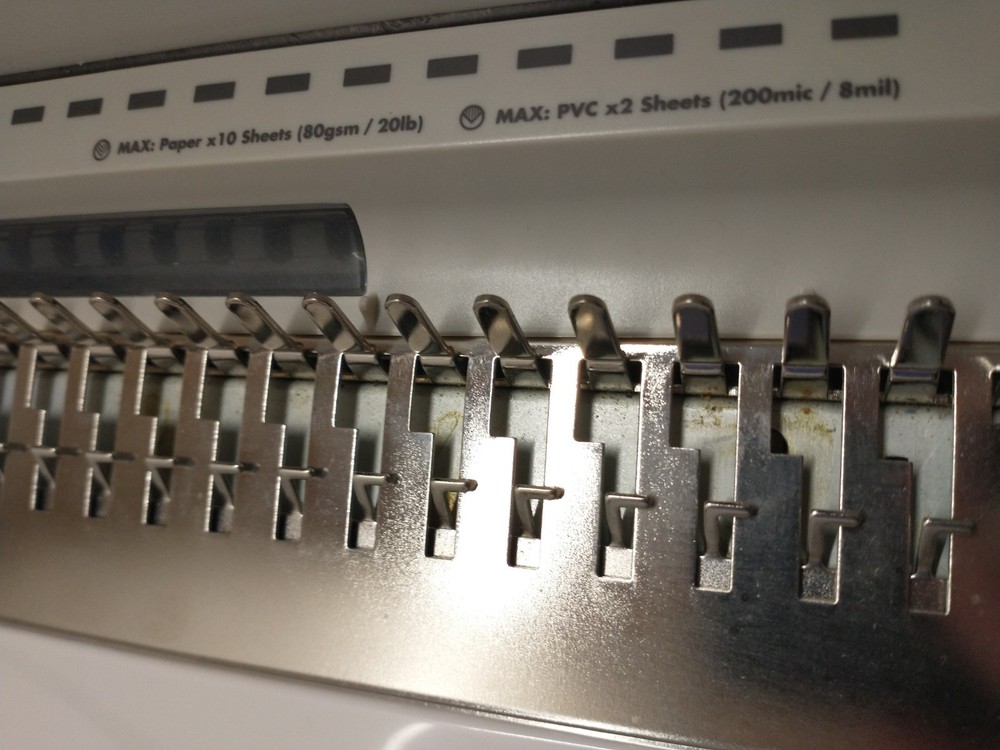 Fellowes Star 150 CRC 52173 Manual Comb Punch Binding Machine