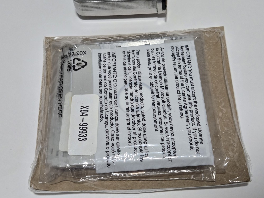 Microsoft Windows 2000 Advanced Server Install CD Set Team: Lindon NOS Sealed