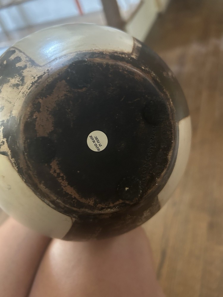 Peruvian Vase Handmade In Peru Ivory And Brown