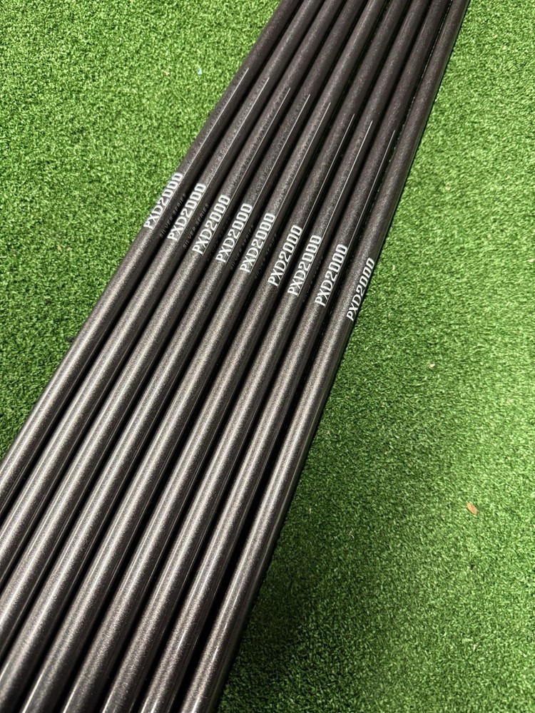 9 x PXD 2000 Silver  R Flex Graphite Iron Shaft  .370 Tip