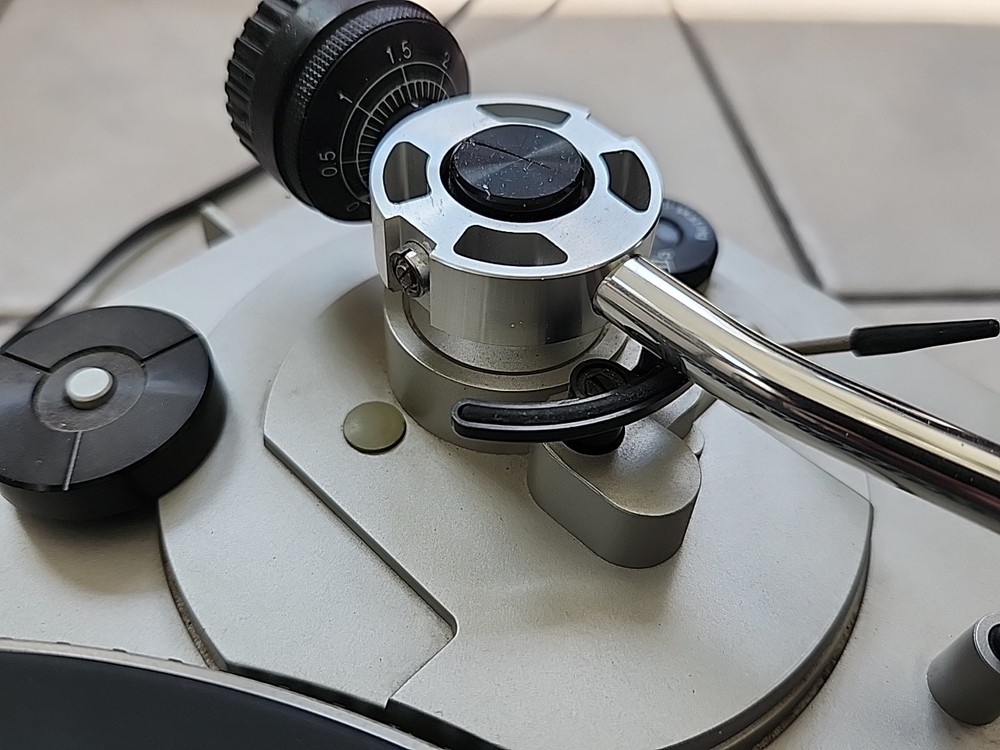 Technics Model SL-B2 Belt Drive Frequency Generator Turntable Tested -READ