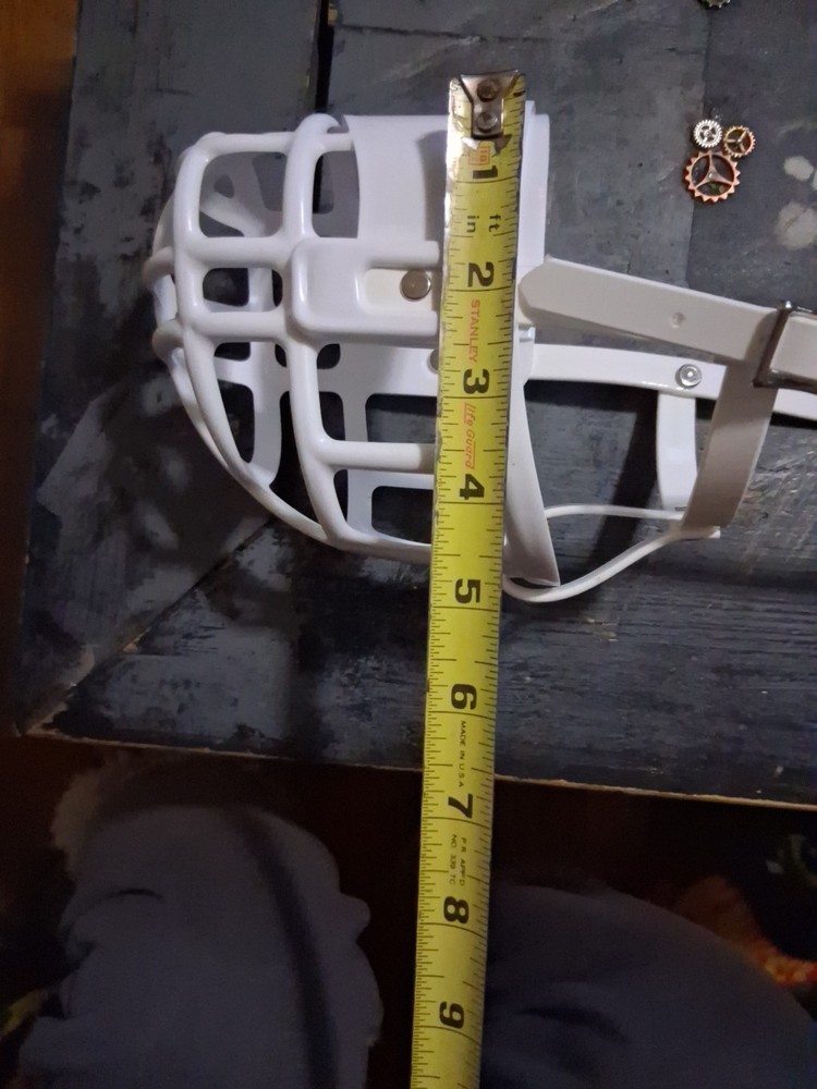 Larhe Breed Dog Muzzle (White)