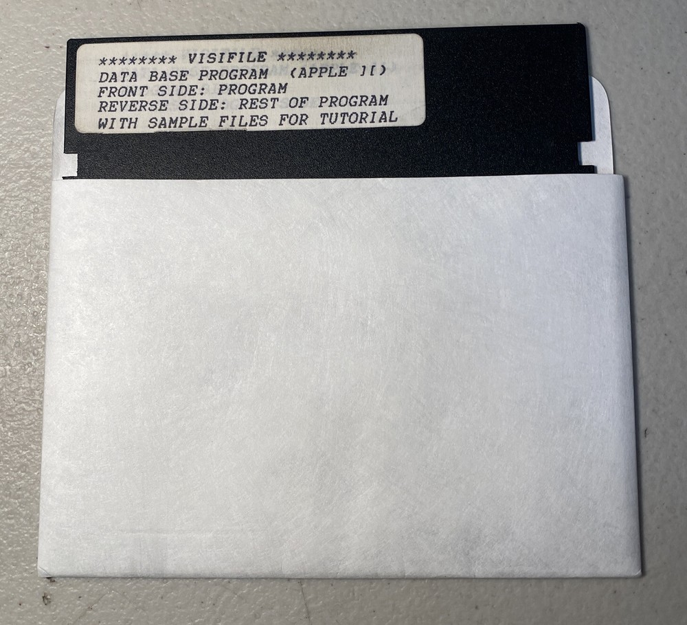 Vintage Apple II DOS 3.3 VISIFILE Database Program 5.25” Floppy Disk