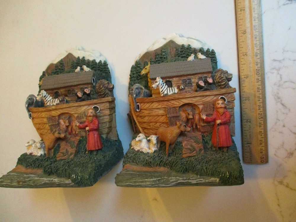 Vintage Ceramic Noah's Ark 3 Dimensional Book Ends, heavy, EUC