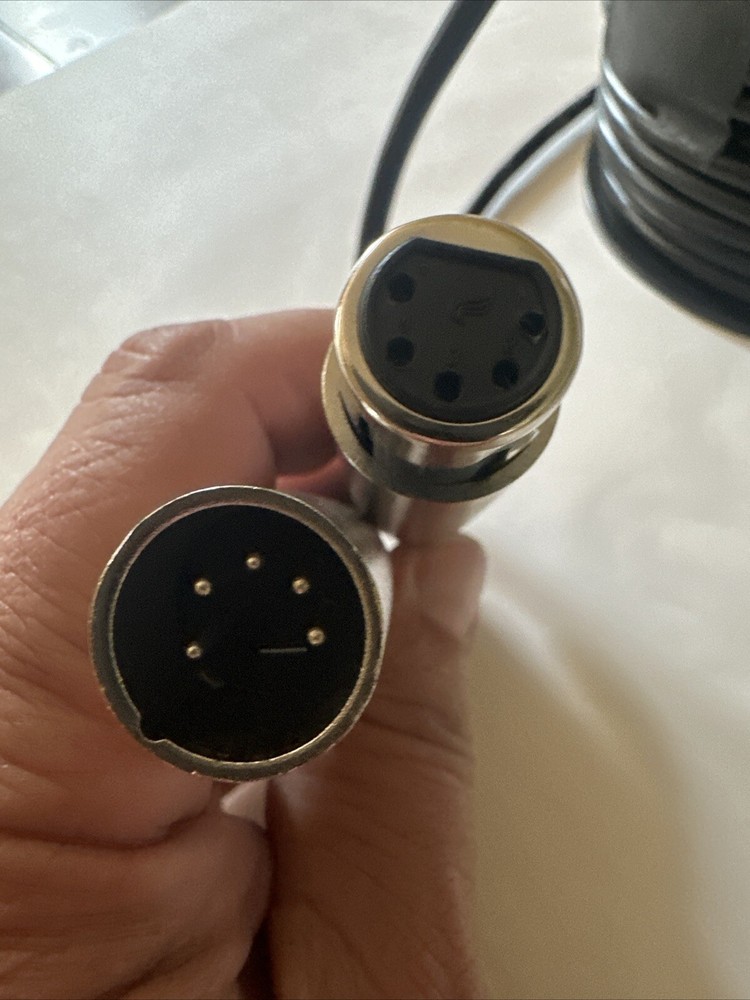 Apollo Wireless DMX Bridge