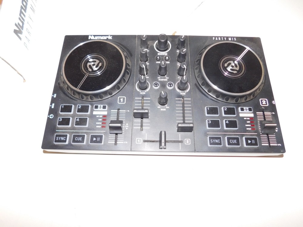 SERATO NUMARK PARTY MIX DJ CONTROLLER WITH BUILT-IN LIGHT SHOW (QPR55)