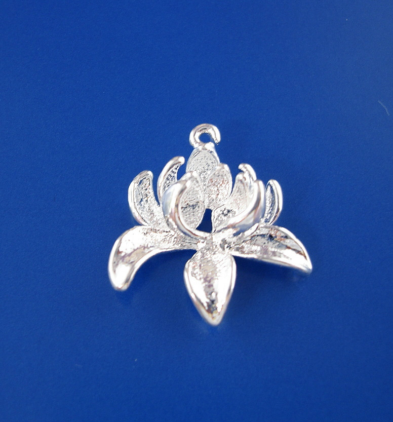 2 Sterling Silver Plated Flower Connector Brass Pendant.