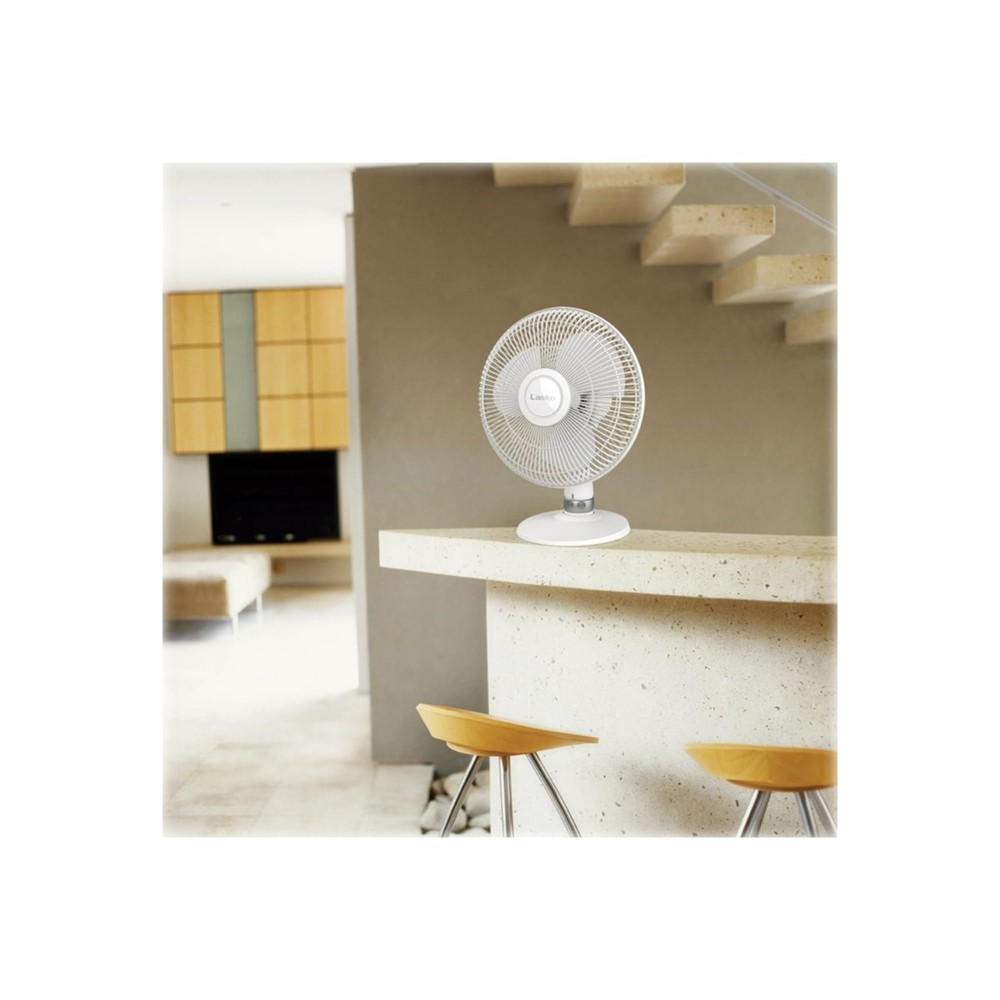 12" Oscillating Table Fan Wht