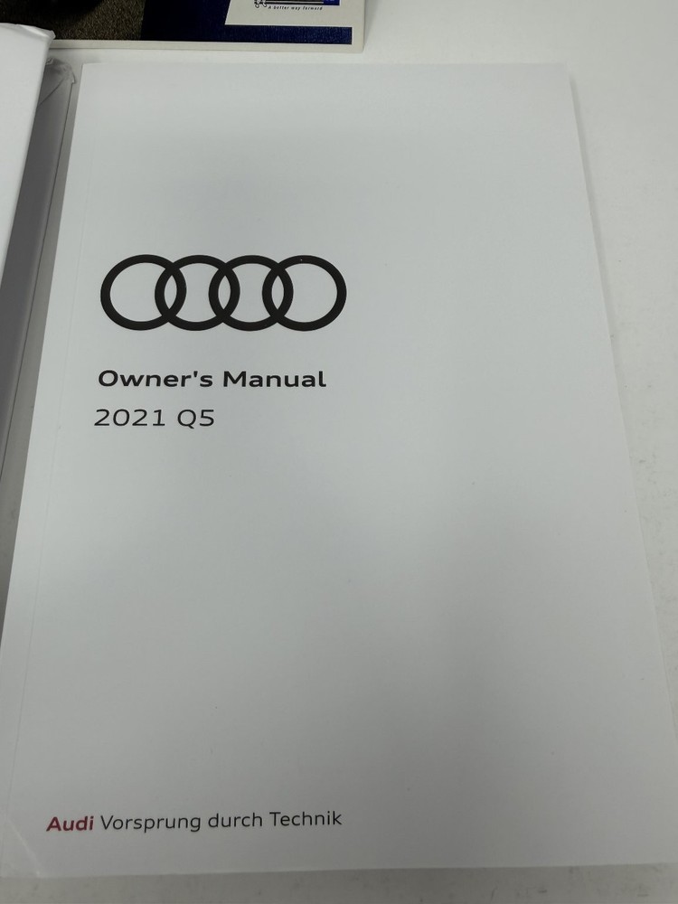2021 Audi Q5 Owners Manual OEM Set