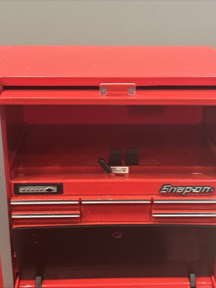 Snap-on Tools Die-cast Mini Toolbox KR7100C Comes With Original Box