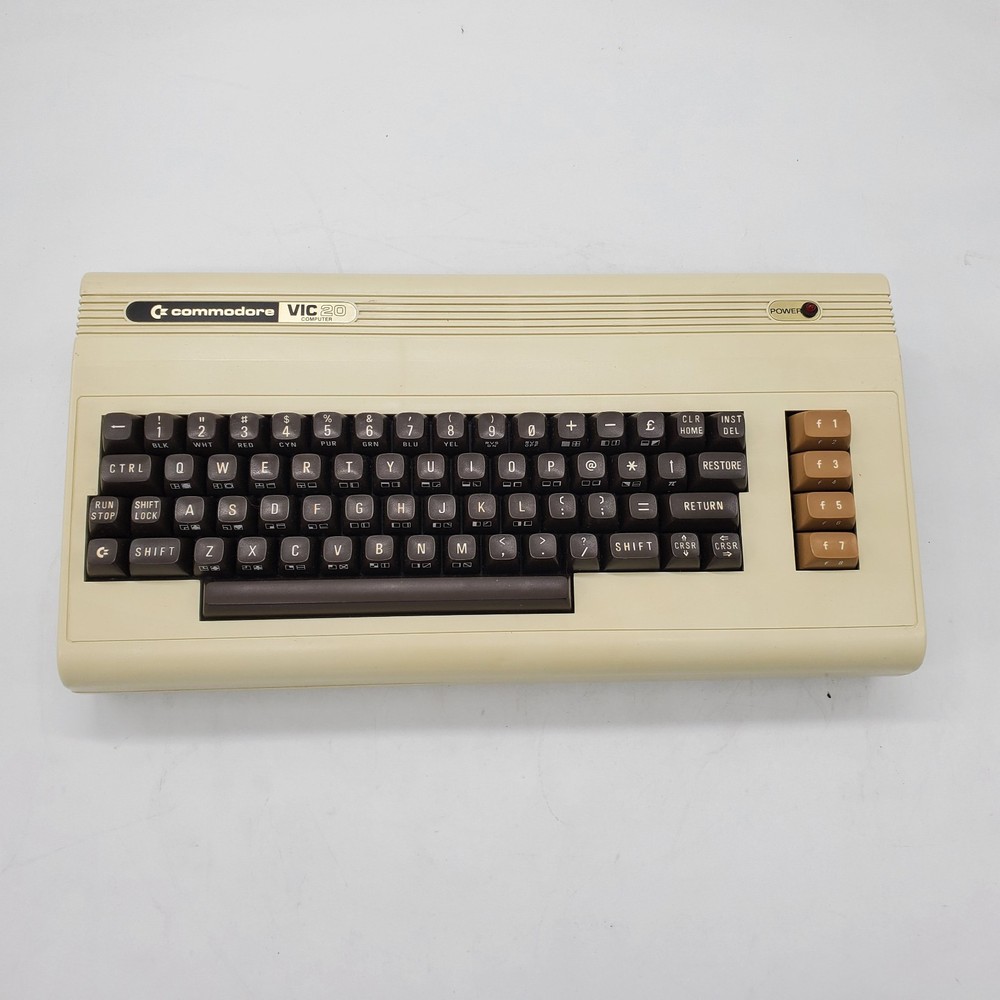 COMMODORE VIC-20 COMPUTER + VIC 1541 DISK DRIVE + JOYSTICK [CLEANED/TESTED 100%]