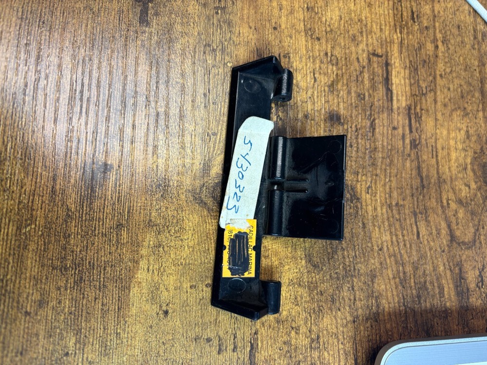 5430323 Vintage Black Tool Box Latch