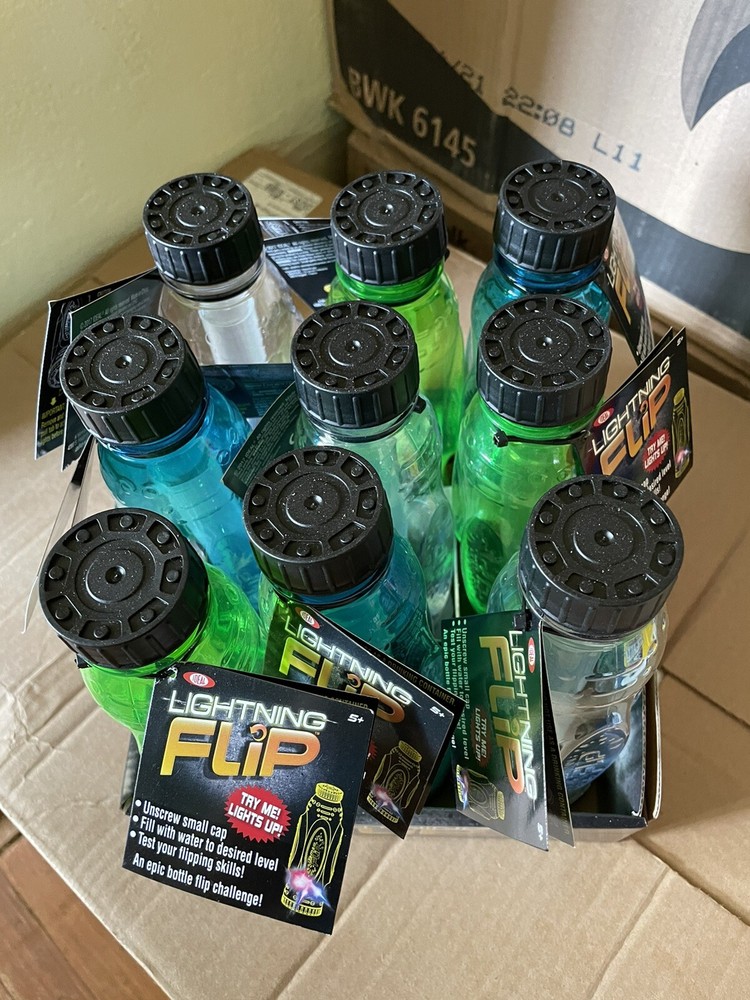 LIGHTNING FLIP BOTTLE GAME LIGHTS UP
