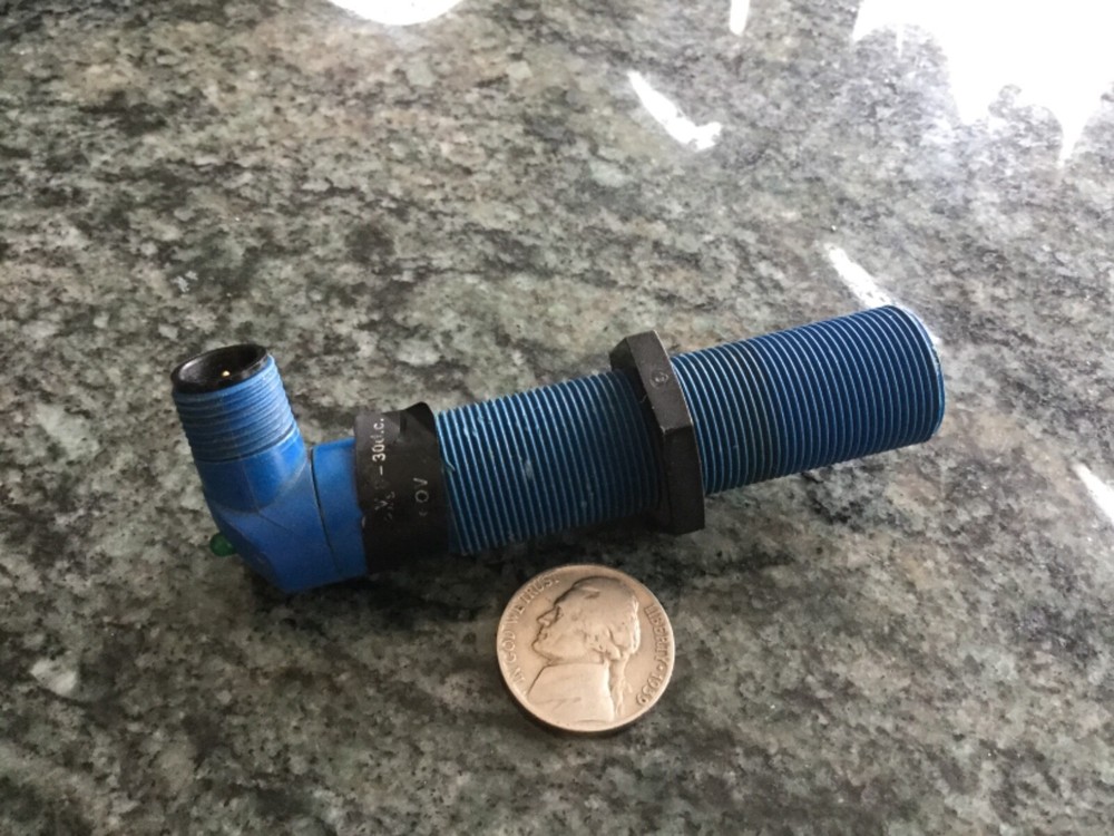 Proximity sensor used not tested for trial RS 256-764 4 wire threaded
