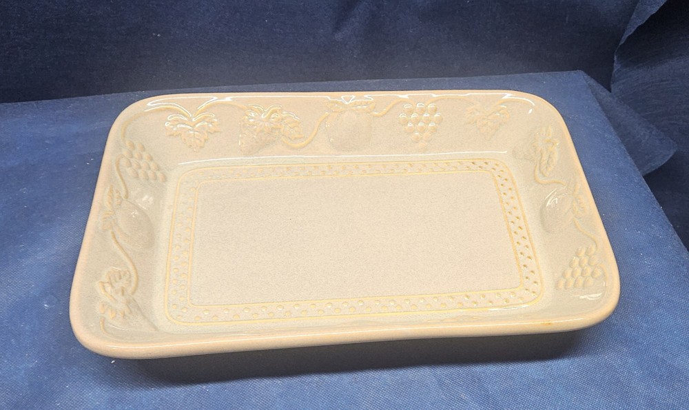 Vintage 13" Beige Ceramic Rectangular Baking/Serving Dish W/Embossed Fruit EUC