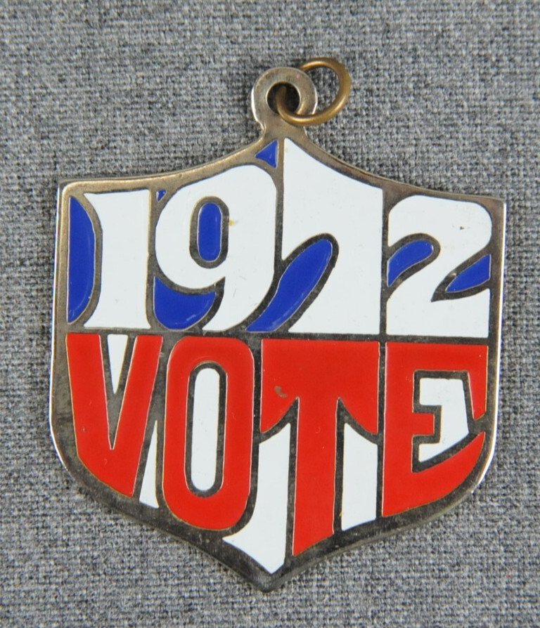 Vintage "Vote 72" Campaign Medallion