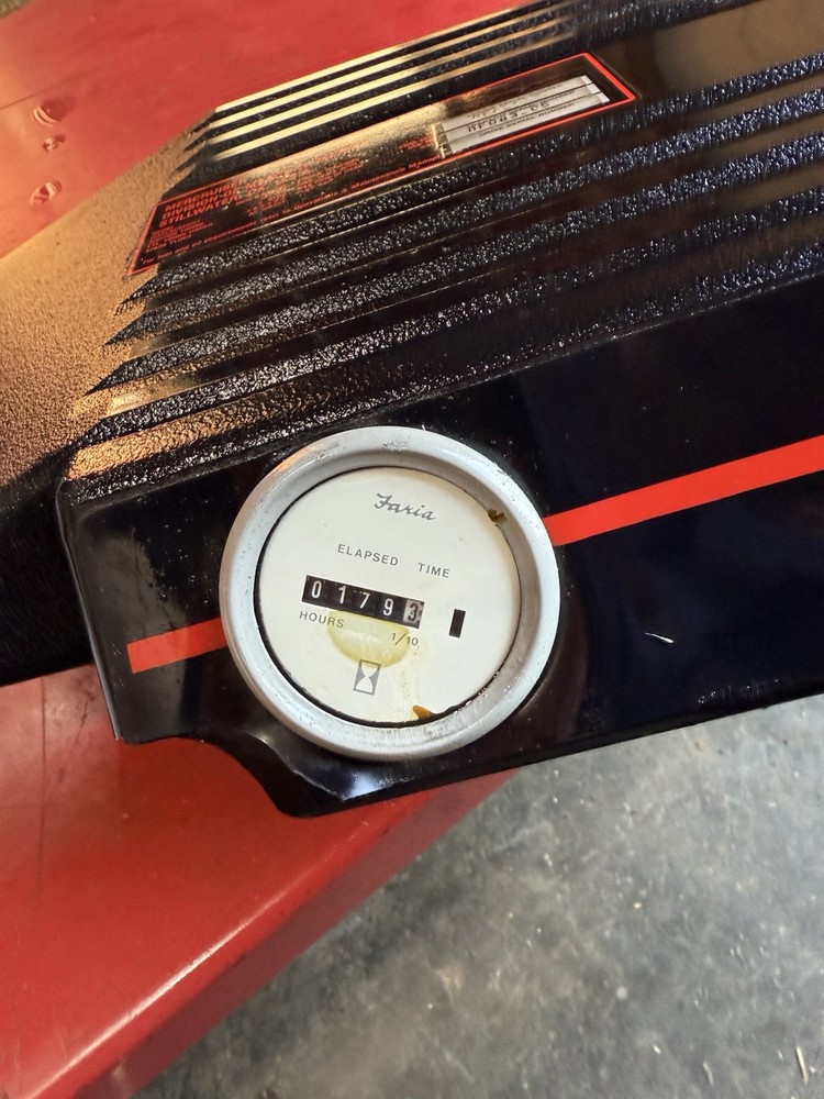 Mercruiser 4.3 V6 engine cover