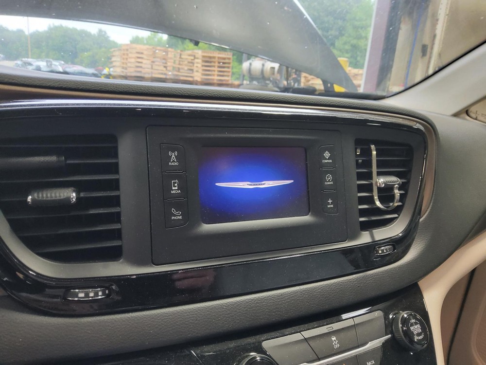 Used A/C Selector Switch fits: 2017 Chrysler Pacifica rear w/o automatic tempera