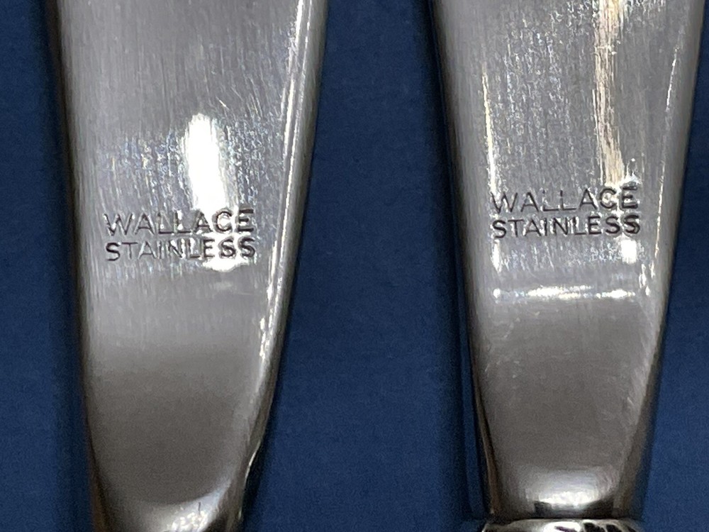 WALLACE STAINLESS BUTTER SPREADERS