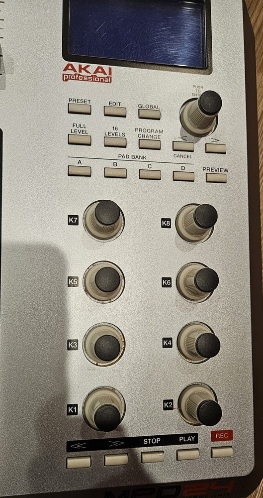 Akai Pro MPD24 USB MIDI Controller with Display - 16 Velocity Sensitive Pads