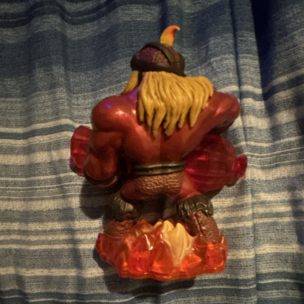 Skylanders Fire Trap Masters Dark Wildfire and Kaboom Collection Figures