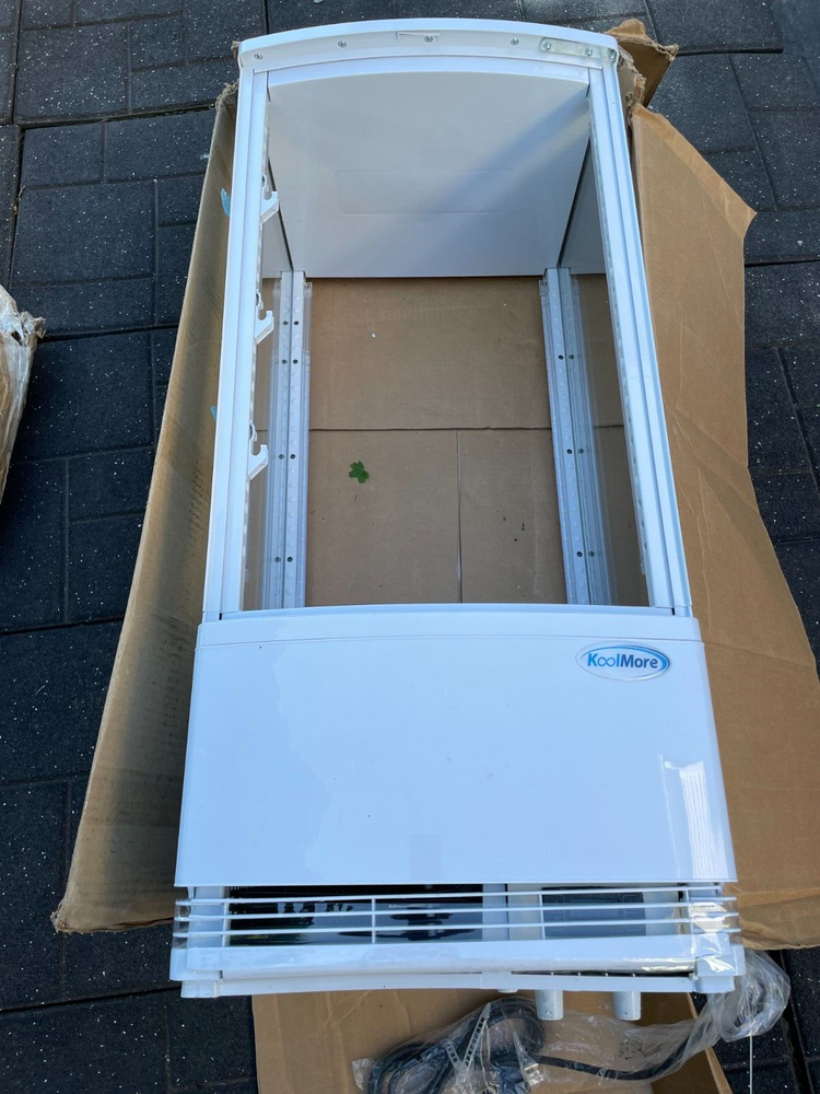 Koolmore CDCU-3C-WH Countertop Refrigerated Display Case - New Broken Item