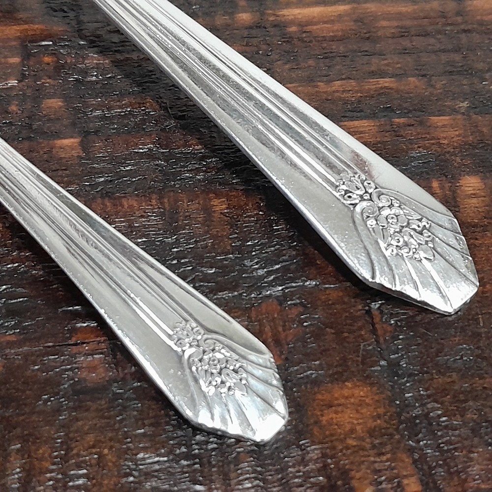 Wm Rogers International Silverplate Imperial Pattern 2 Piece Set Sugar Serving