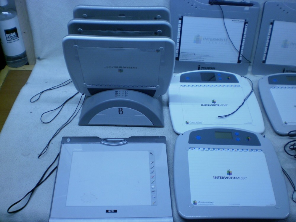 x6 Interwrite Mobi IP500 Learning Tablet & Charging Dock, x2 SP400 R/Description