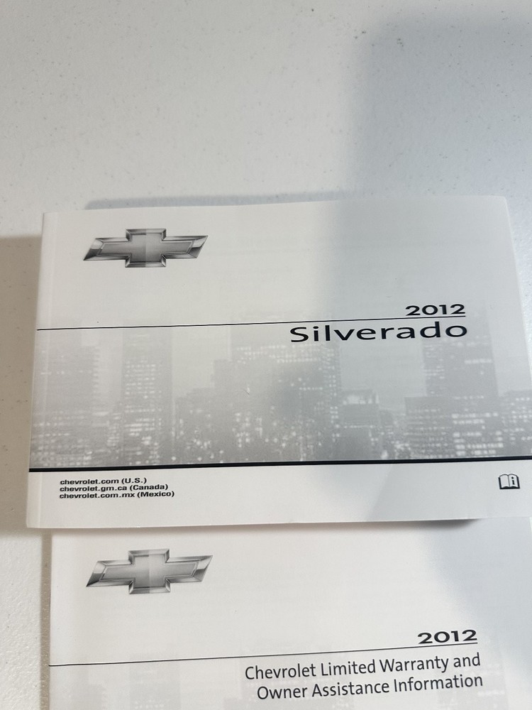2012 Chevrolet Silverado Owner's Manual Set