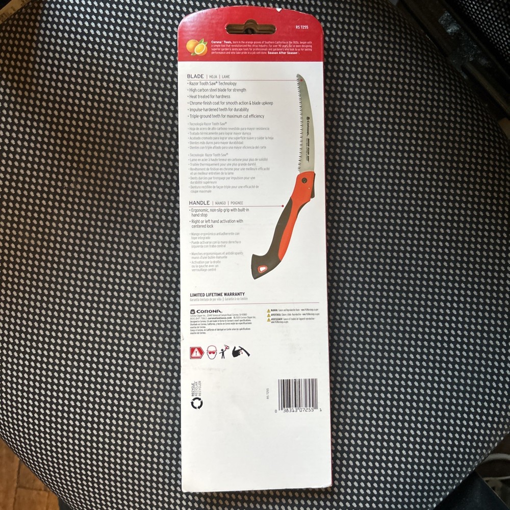 Corona Razor Tooth 8" Folding Pruning Saw