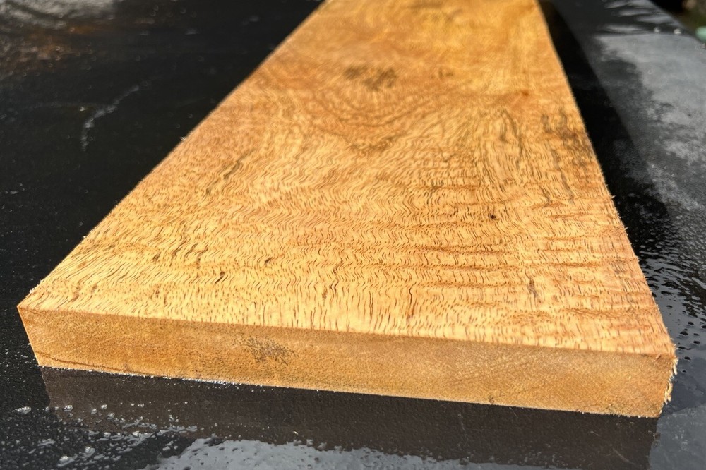 Hawaiian Curly Mango Board #12180