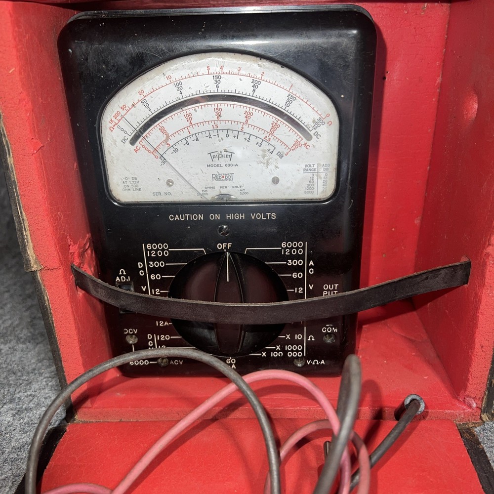 Triplett 3030 Model 630 Analog Volt-Ohm Meter with 25 Ranges Missing Screws
