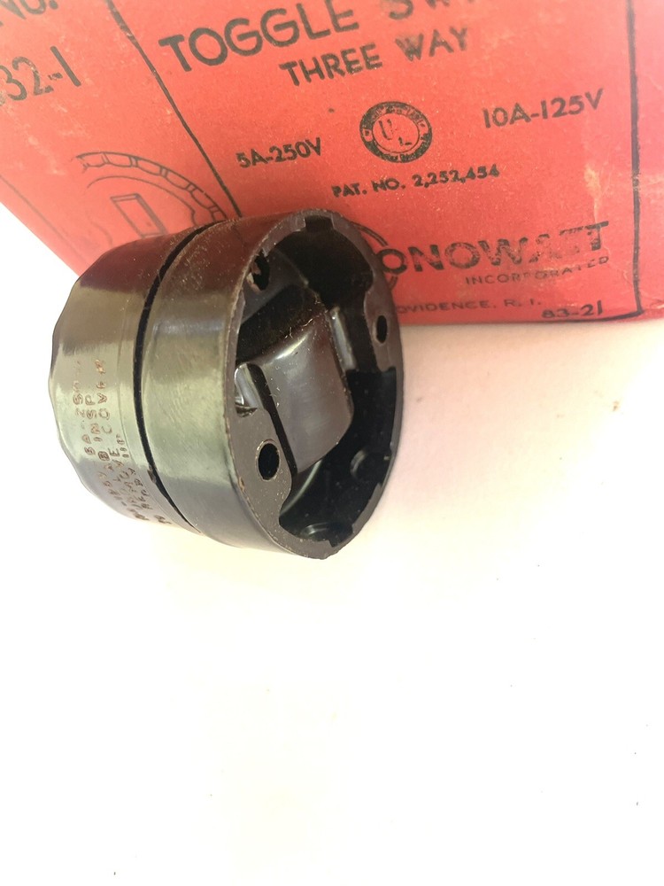 Vintage Monowatt Bakelite Brown Round Toggle Switch - 3 Way Surface Mount - NOS!