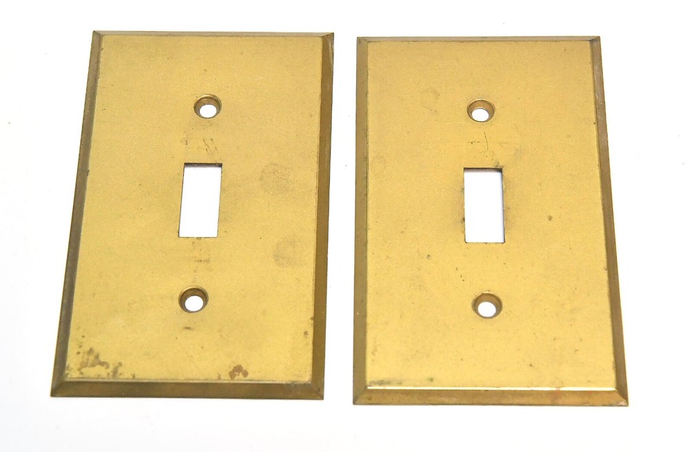 2 VINTAGE BRASS SINGLE SWITCH PLATE COVER