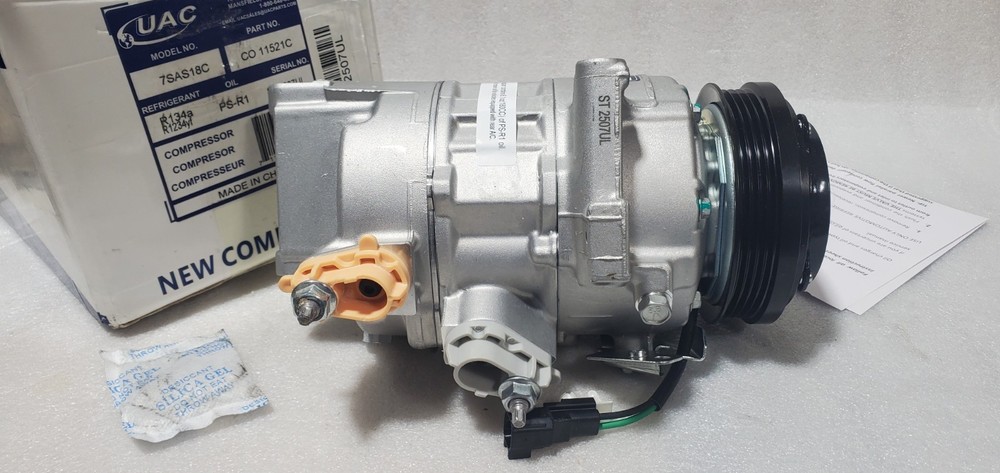 A/C Compressor-7sas18a Compressor Assembly UAC CO 11521C