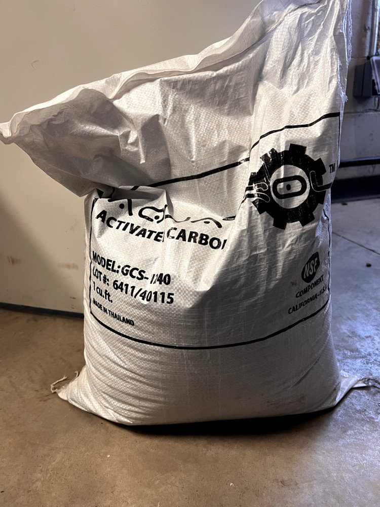 Clack Carbon Water Filter Tank, WS1.25TC Meter & Backwash System & Filter Media