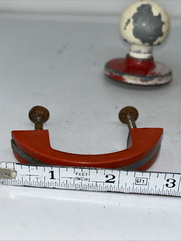 Set 5 Retro Art Deco Pull Drawer Handles Red White
