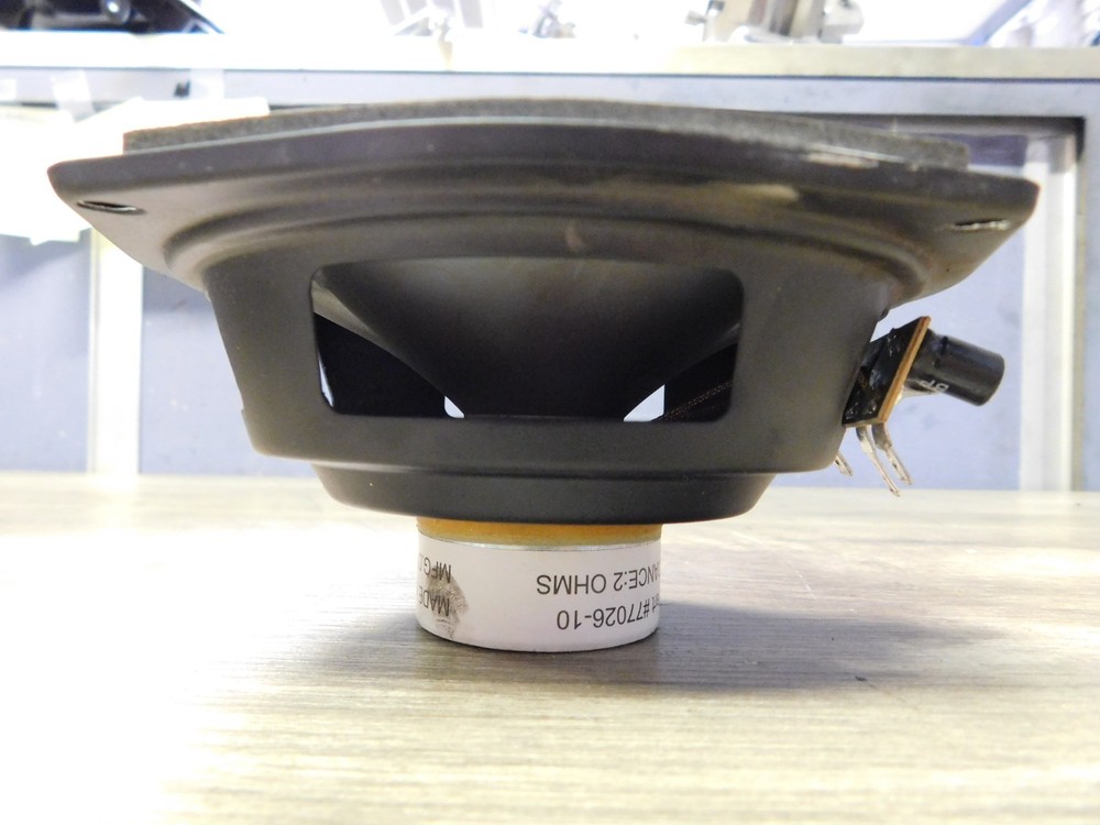 HARLEY DAIVDSON SPEAKER #77026-10