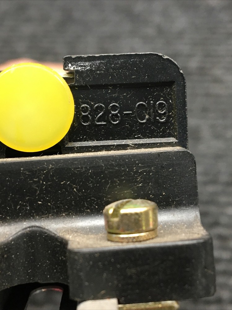 Used Square D I828-C19 Terminal Block